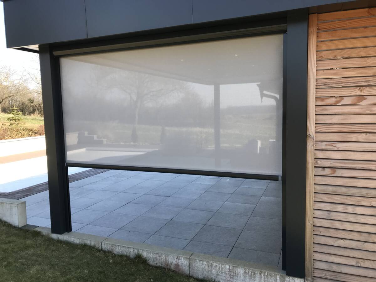 Pose de stores, brise-soleil et moustiquaires à Altkirch dans le Sundgau Wittelsheim